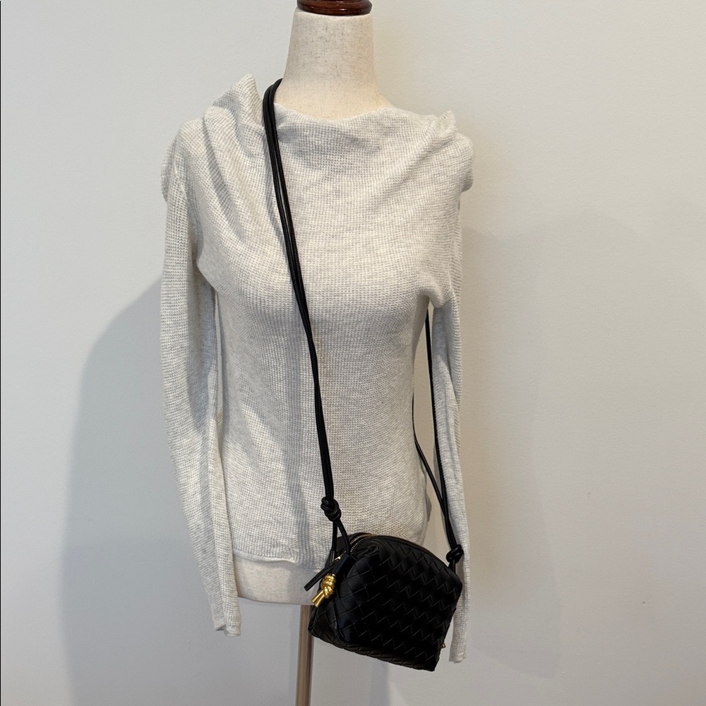 Margaret O'Leary Light Gray Long Sleeve Top